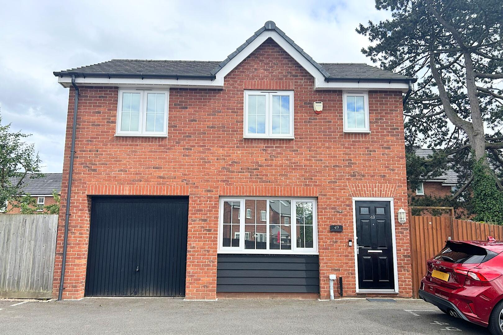1 bed property in John Corbett Drive, Stourbridge